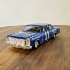 1965 Ford 50th Anniversary (Blue) 1:24