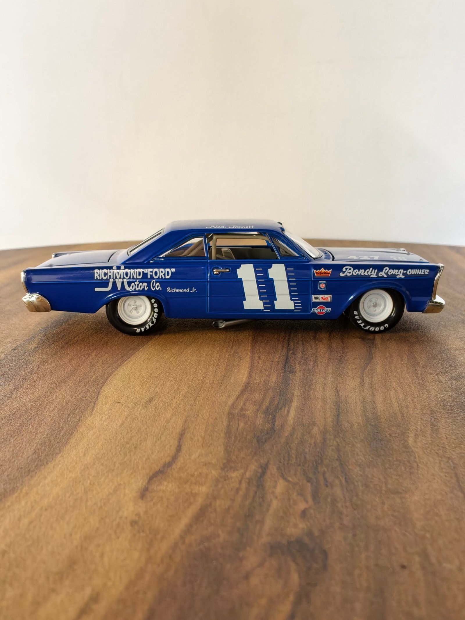 1965 Ford 50th Anniversary (Blue) 1:24 - Image 3