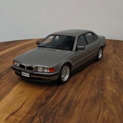 BMW E38 750 iL 1:18 Gray Mettalic