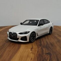 BMW i4 M50 White 1:18