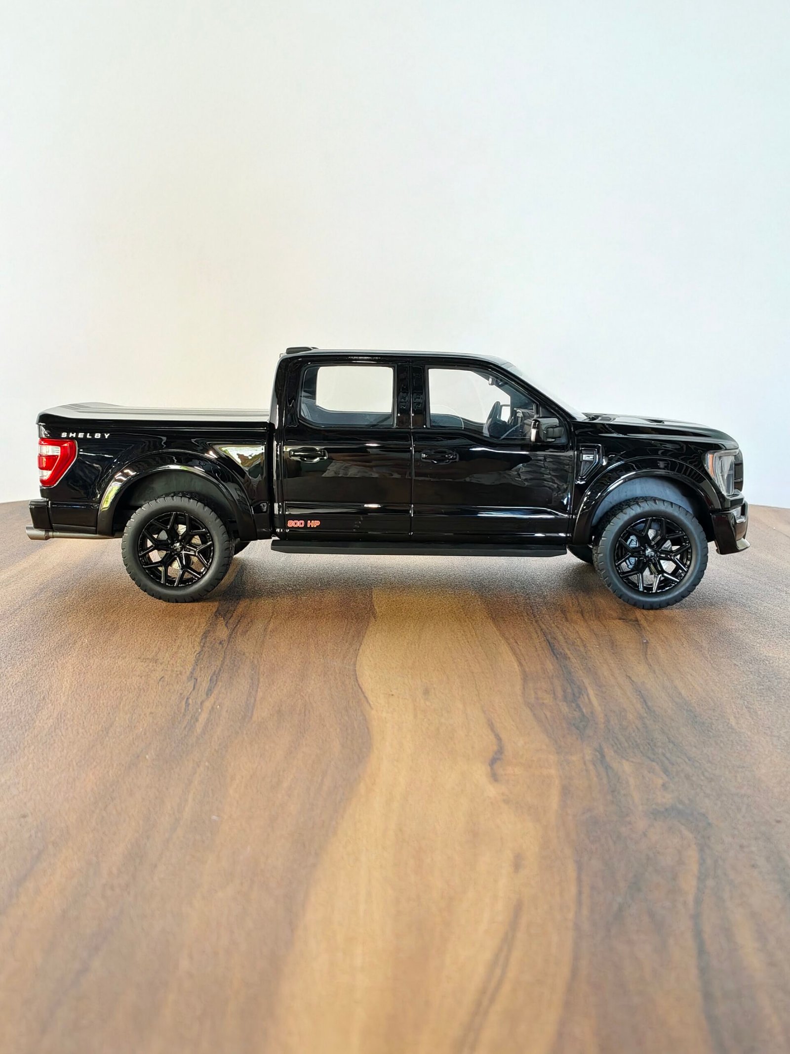 Ford F150 Shelby Centennial 1:18 Black - Image 3