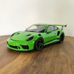 Porsche 911(992) GT3 RS (Green) Scale 1/12