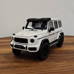 Mercedes-AMG G63 (White) Scale 1/18