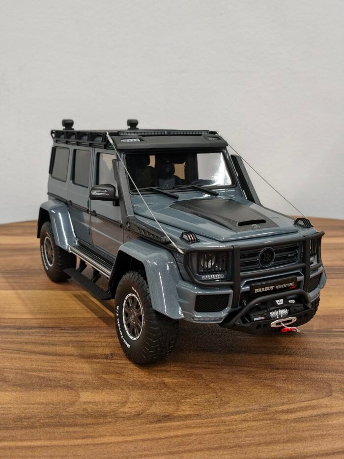 Brabus 550 Adventure Mercedes-Benz G-Glass Scale 1/18