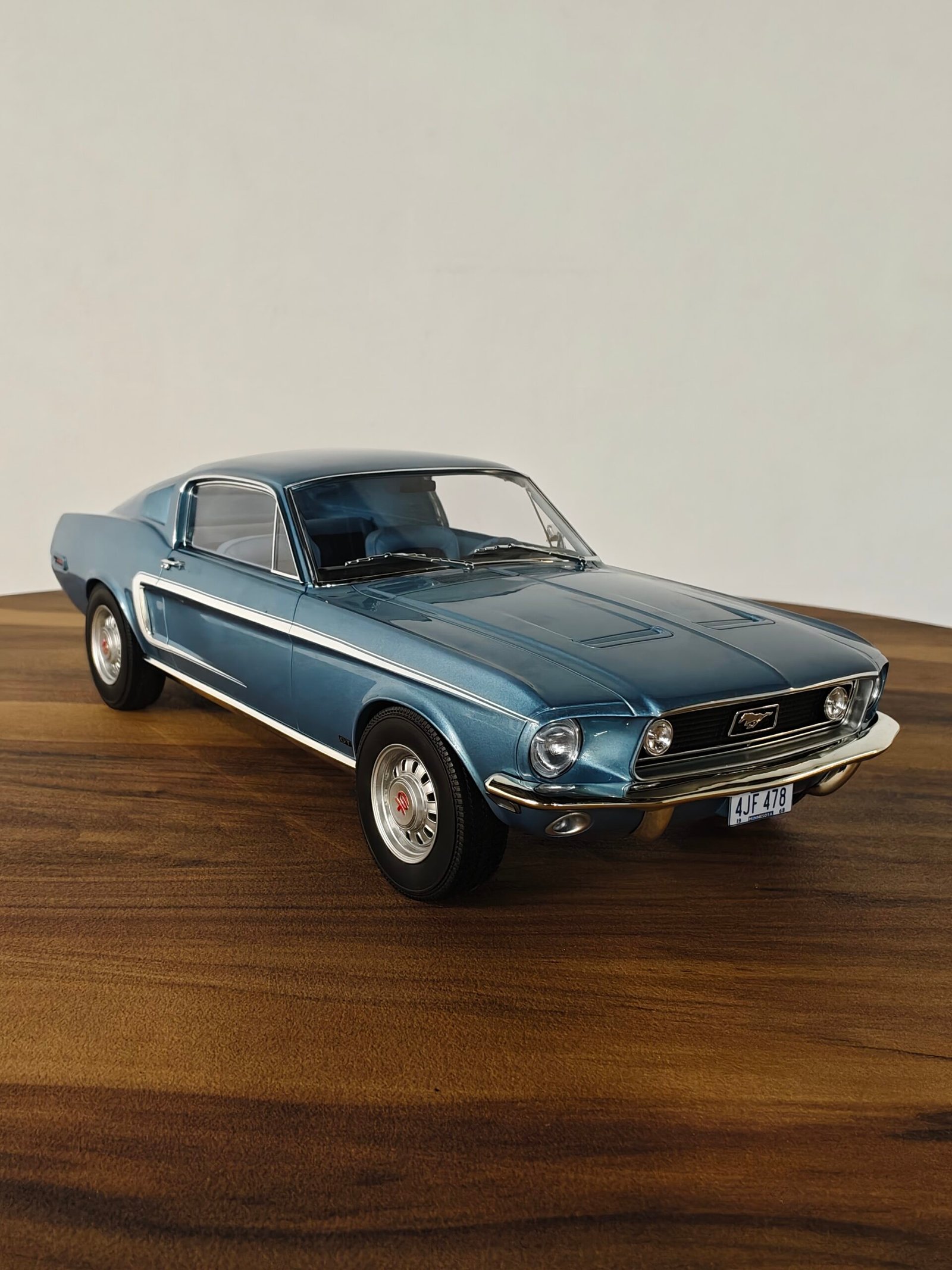 Ford Mustang Fastback GT 1968 ( Light Blue Metallic) Scale 1/12 - Image 4