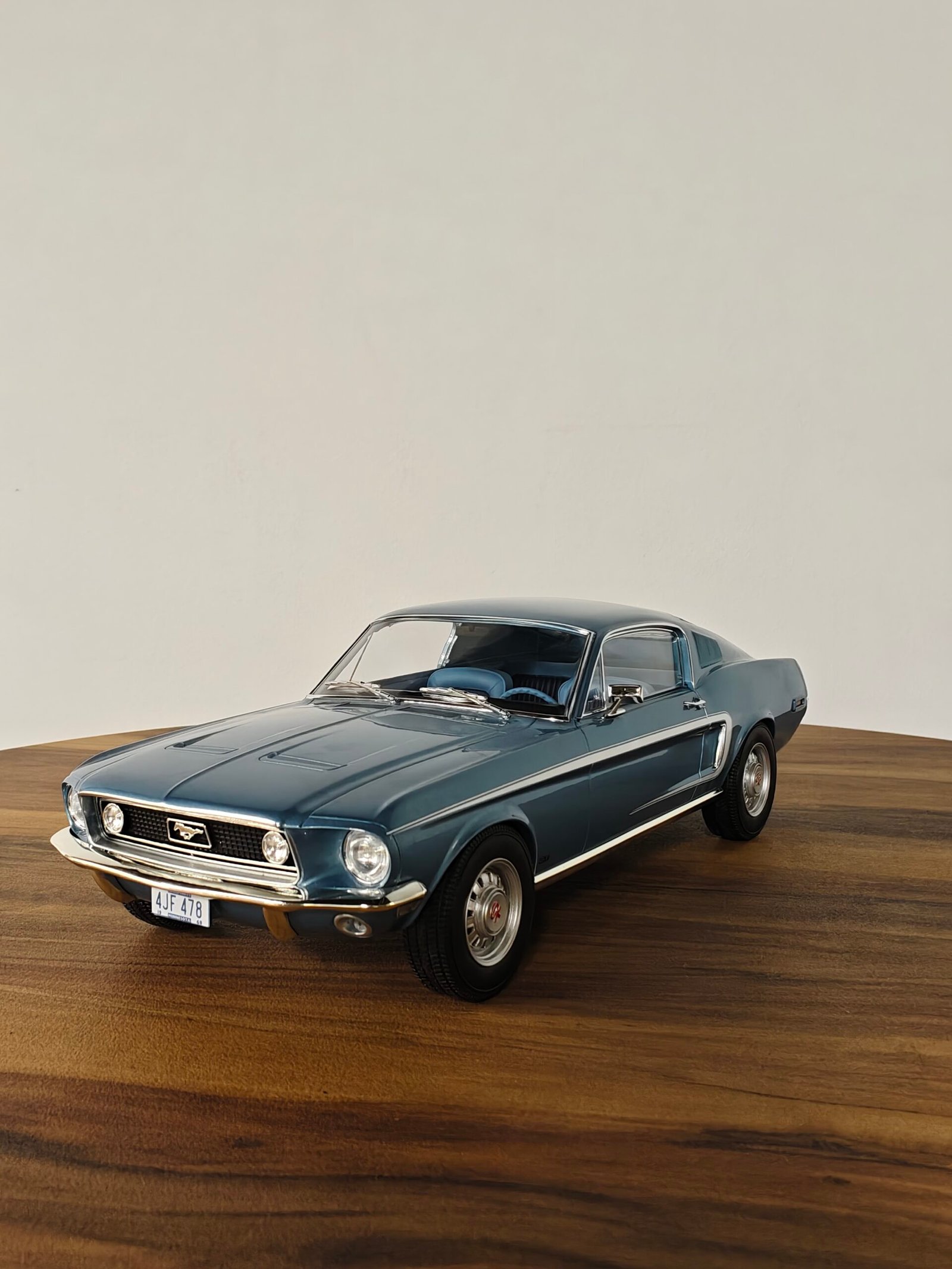 Ford Mustang Fastback GT 1968 ( Light Blue Metallic) Scale 1/12