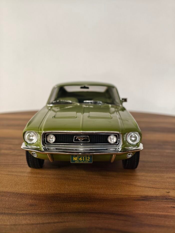 Ford Mustang Fastbacks GT 1968 ( Light Green Metallic) Scale 1/12 - Image 5