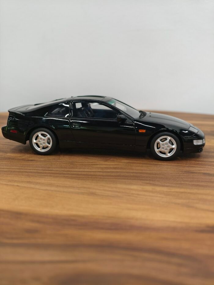 Nissan 300ZX (Z32) Black Scale 1/18 - Image 3