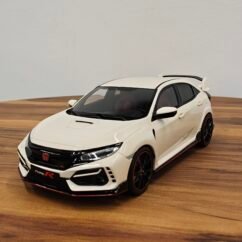 Honda Civic Type R GT FX8 (White) Scale 1/18