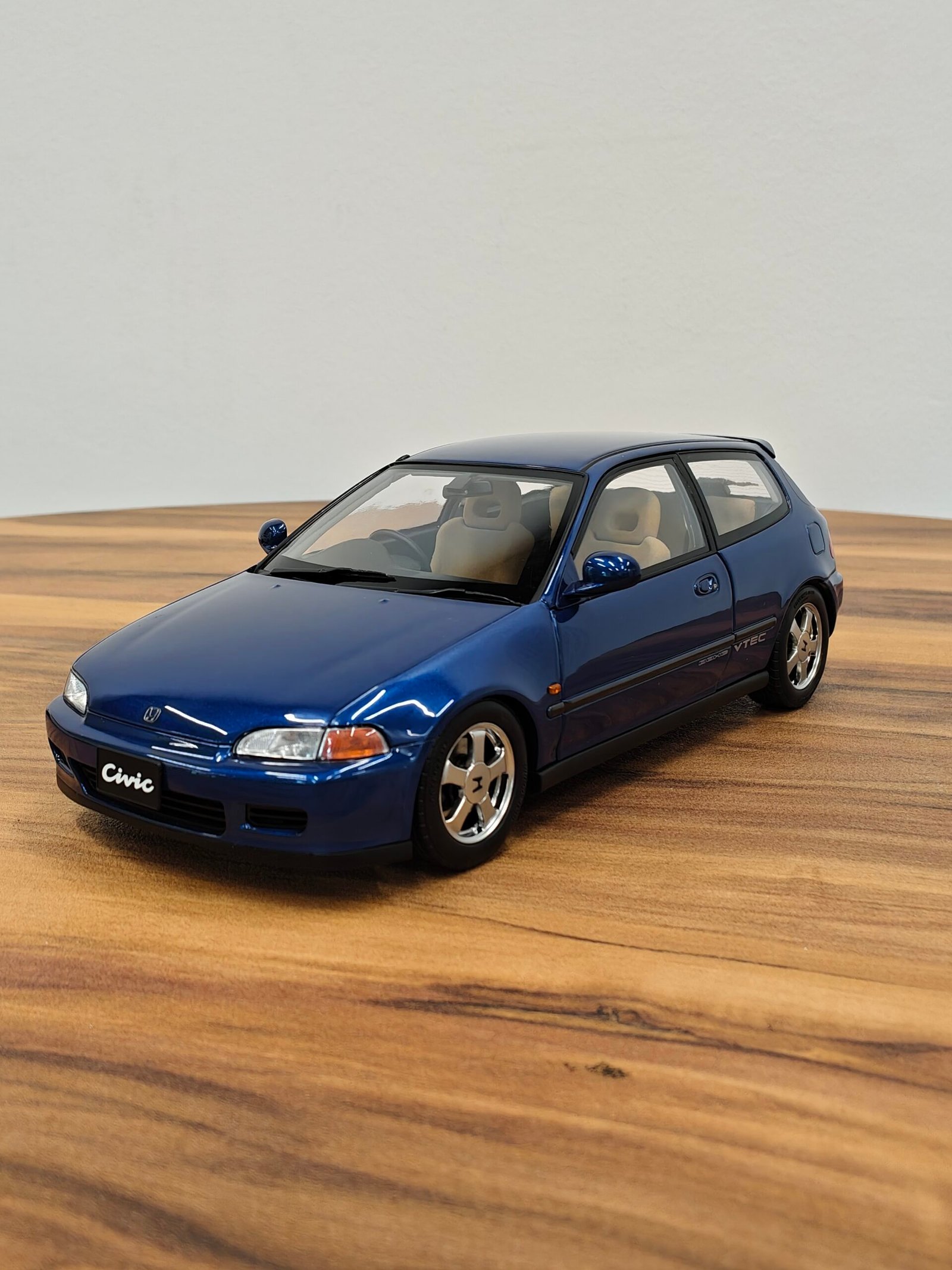 Honda Civic EG6 LCD18018-Bu (Blue) 1:18