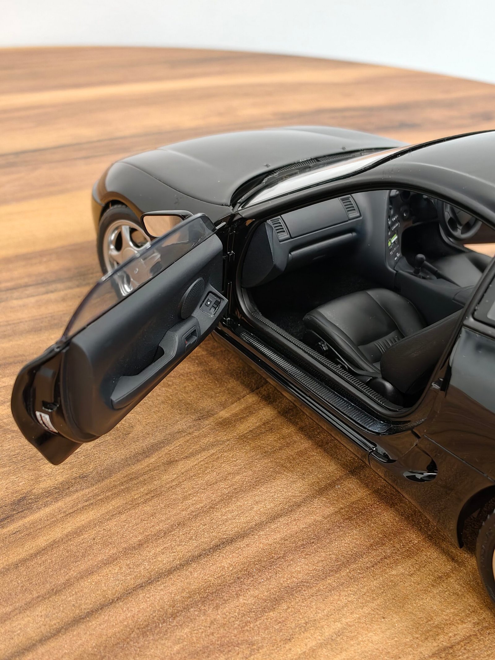 Toyota Supra A80 (Black) 1:18 - Image 8