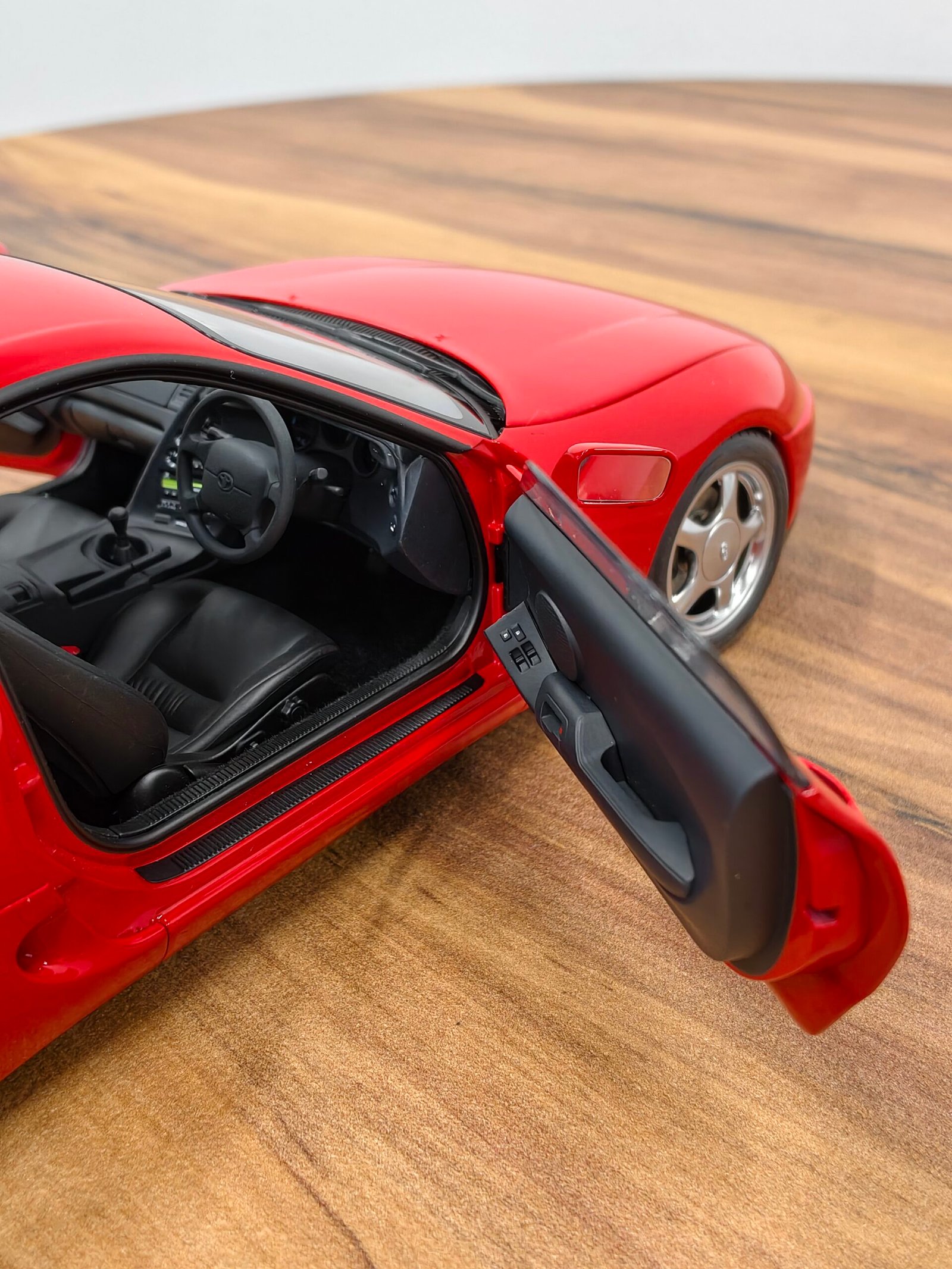 Toyota Supra A80 (Red) 1:18 - Image 6