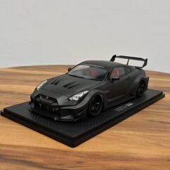 Nissan 35GT-RR (Matte Black) Scale 1/18