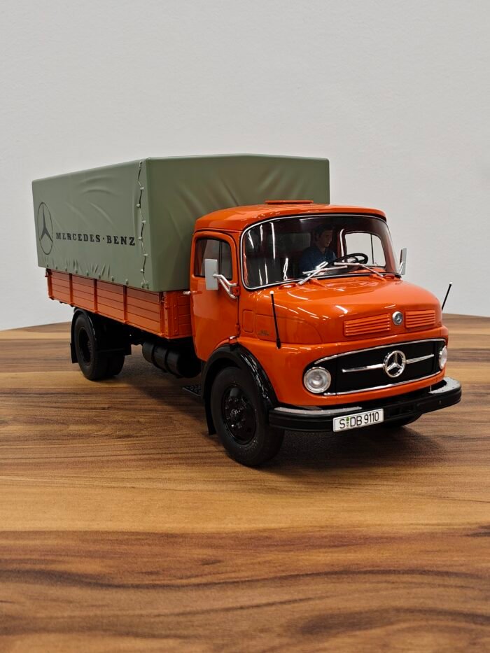Mercedes-Benz L911 (Orange) Scale 1/18 - Image 4