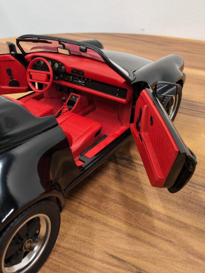 Porsche 911 Speedster 1989 schwarz/rot (Black) 1:12 - Image 6