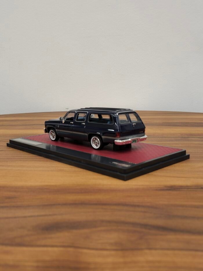 1981 Chevrolet Suburban 080/408 (Blue) Scale 1/43 - Image 2