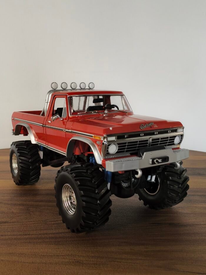 Godzilla 1974 Ford F-250 Monster Truck w/ 48-inch Tires (Red) Scale 1/18 - Image 4