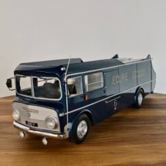 Commer TS3 Three-Car Transporter Escurie Ecosse  (Dark Blue) 1:18