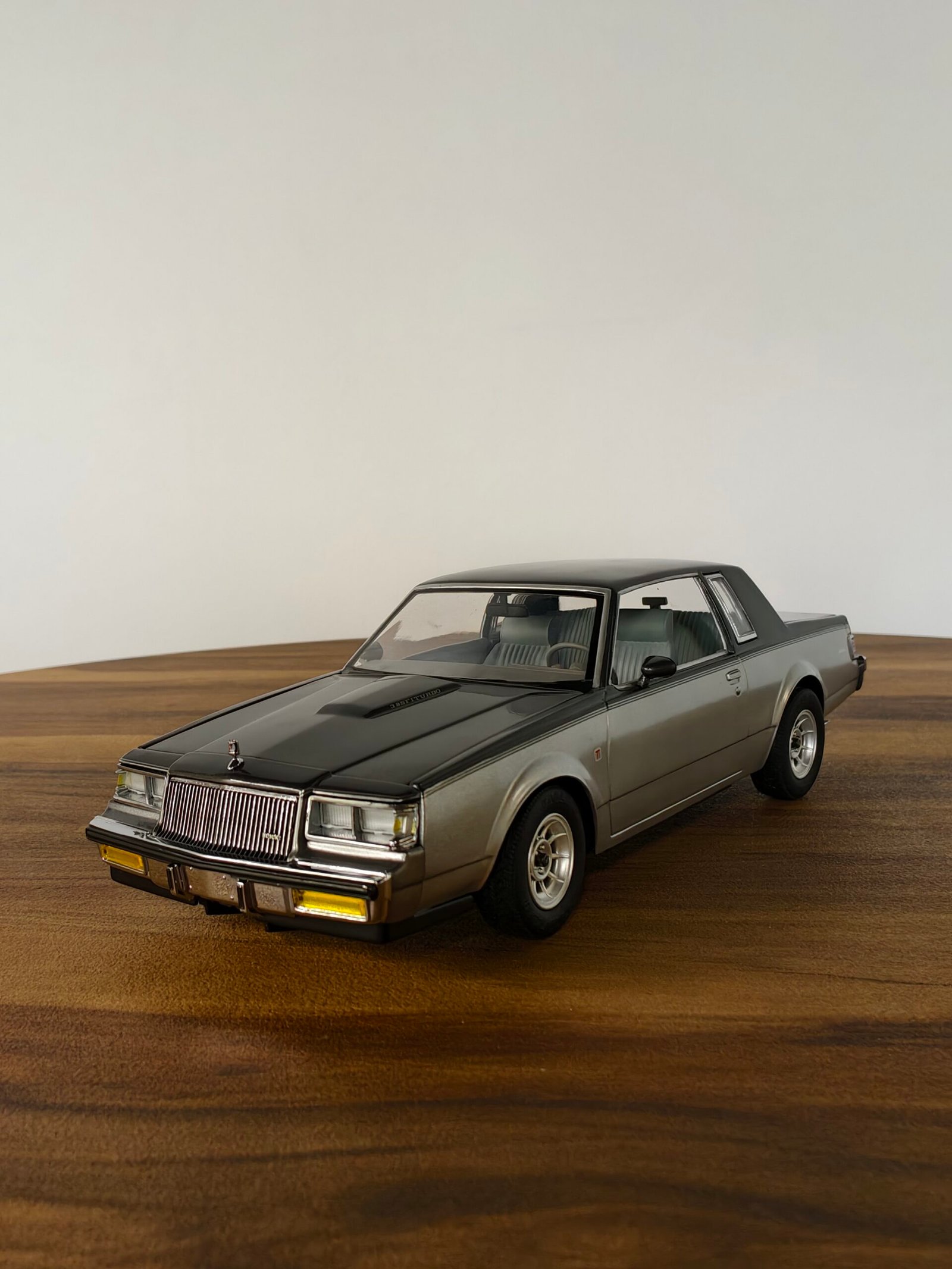 1987 Buick D48 Designer Series 4 Car Final Edition (Silver) 1:18