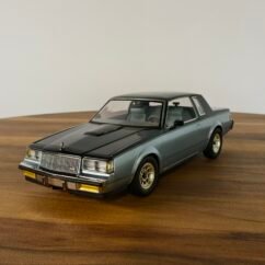 Ultra Rare 1987 Buick Designer Series 4 Car Final Edition (Blue Metallic) 1:18