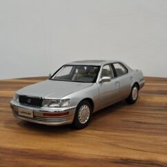 Lexus Ls400 (Silver) 1:18