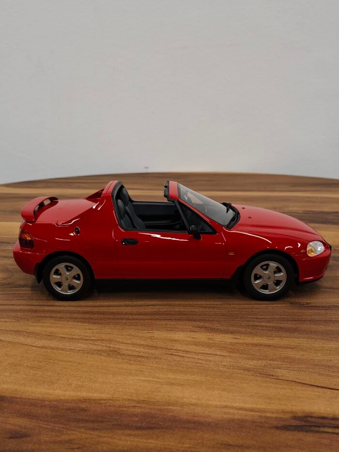 Honda Civic CRX VTI Del Sol (Red) Scale 1/18 - Image 3