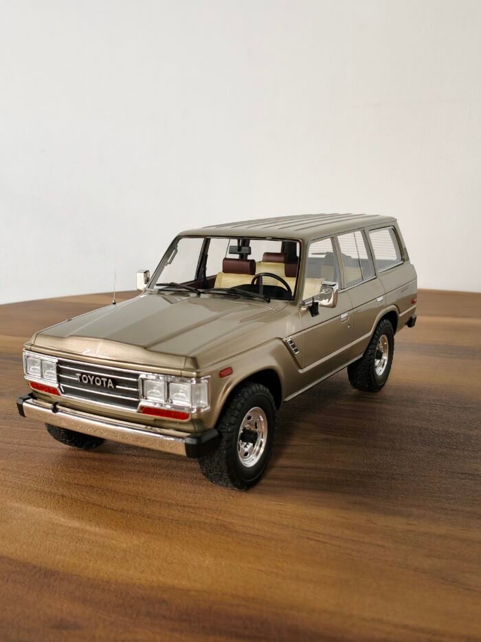 Toyota Land Cruiser 1987 J60 (Yellow) 1:18
