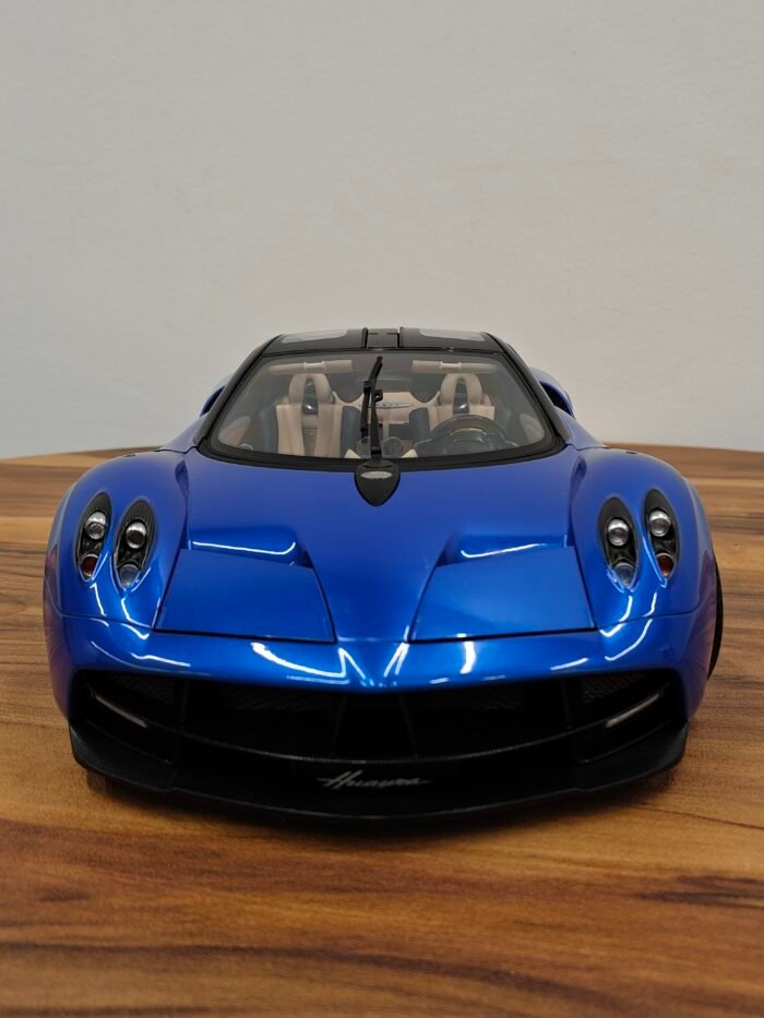 Pagani Huayra (Blue) 1:12 - Image 8