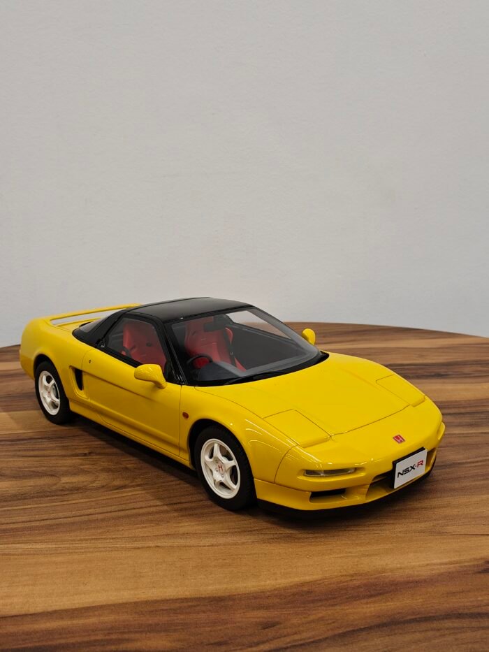 Honda NSX Type R (Yellow) Scale 1/12 - Image 4