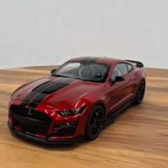 Ford Mustang Shelby GT500 (Rapid Red) Scale 1/18