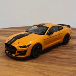 Ford Shelby Mustang GT500 (Cyber Orange) Scale 1/18