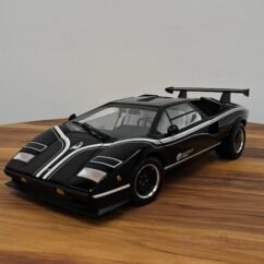 Lamborghini Countach LP500R (Black) Scale 1/12