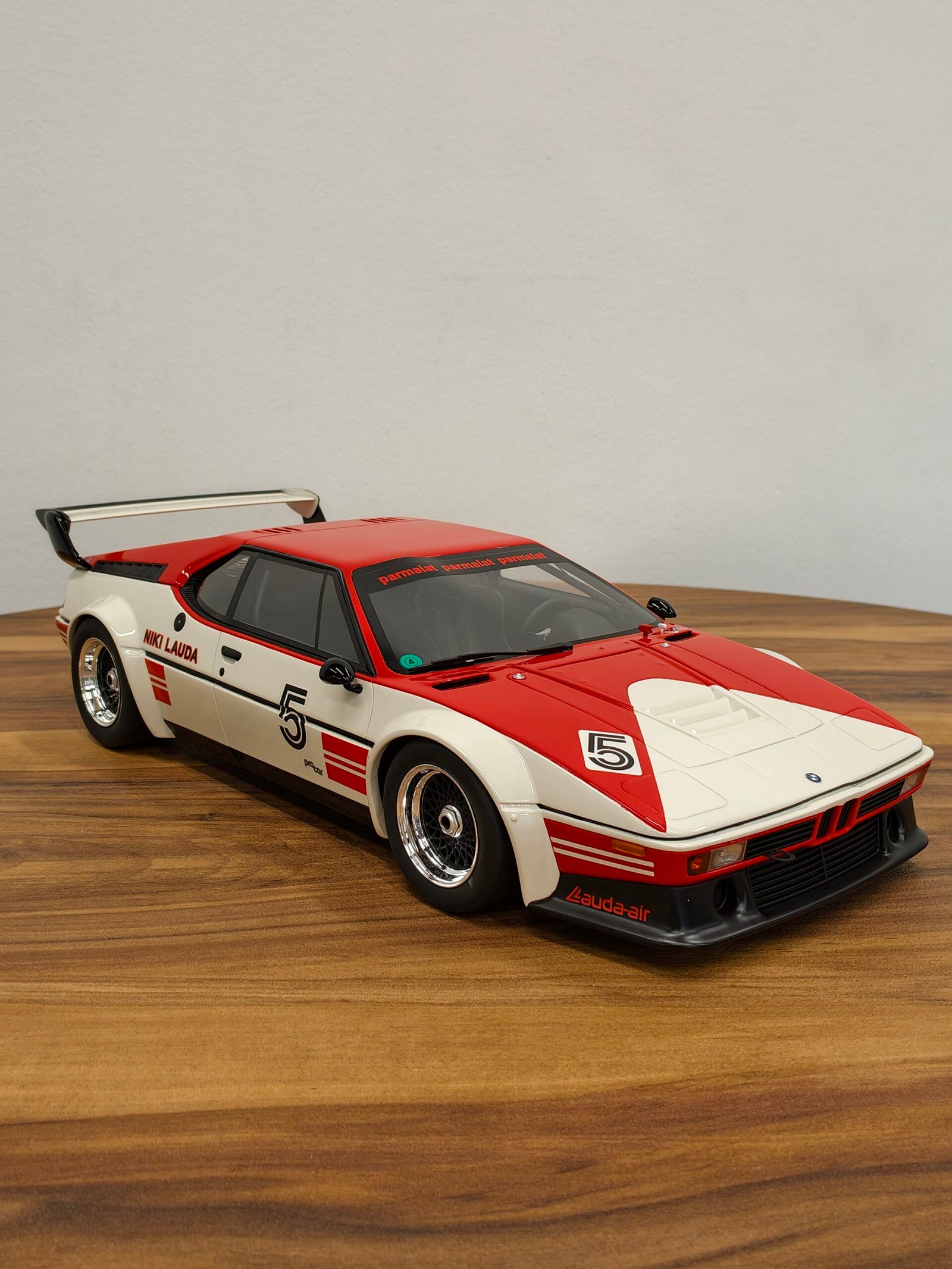 BMW M1 PROCAR #5 Niki Lauda Pro Car Series 1975 (Winner) Scale 1/12 - Image 4