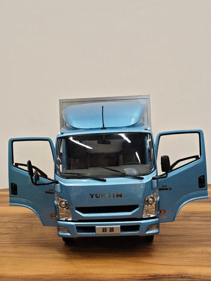 Saic Motor Yuejin Brand Light Truck (Silver) Scale 1/18 - Image 8