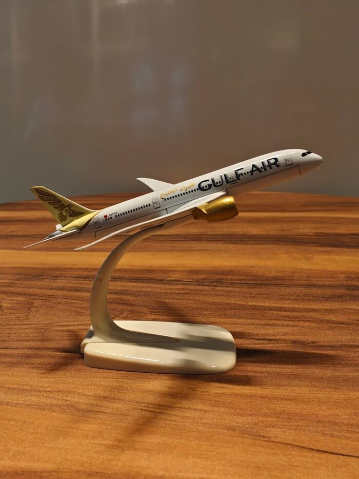 Gulf air (white) Scale 1/200 - Image 3