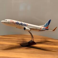Fly Dubai (white) 1/72