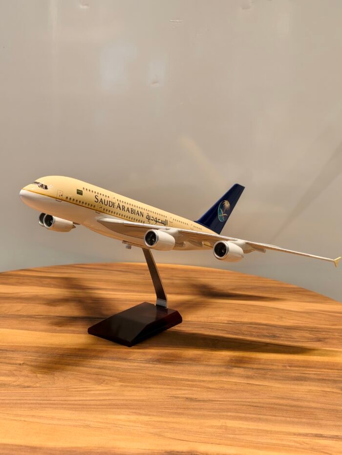 Saudi Arabian (beige) 1/72