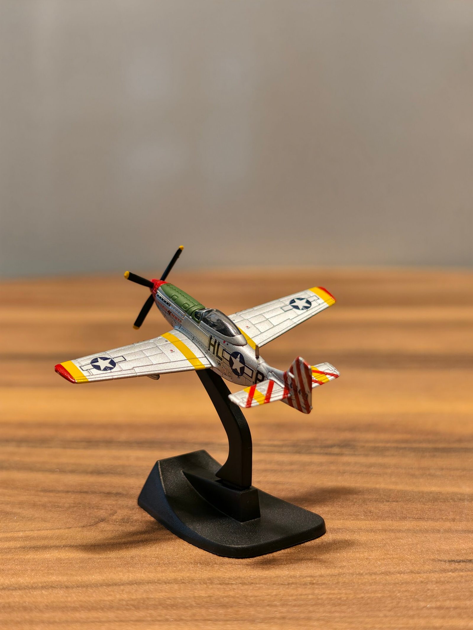 Aircraft P51D Mustang (5Color) 1:144 - Image 3