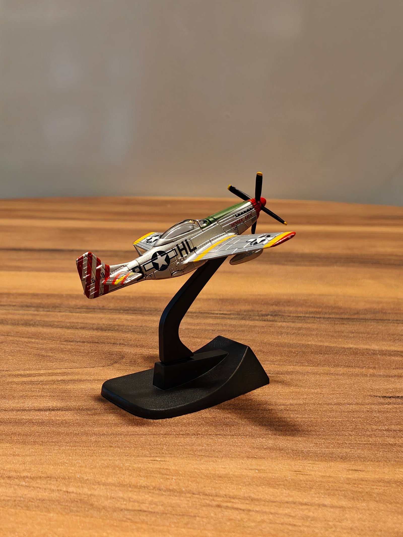 Aircraft P51D Mustang (5Color) 1:144 - Image 2