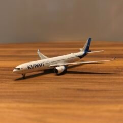 Kuwait Airways Airbus A330-900 neo (White/blue) 1:400