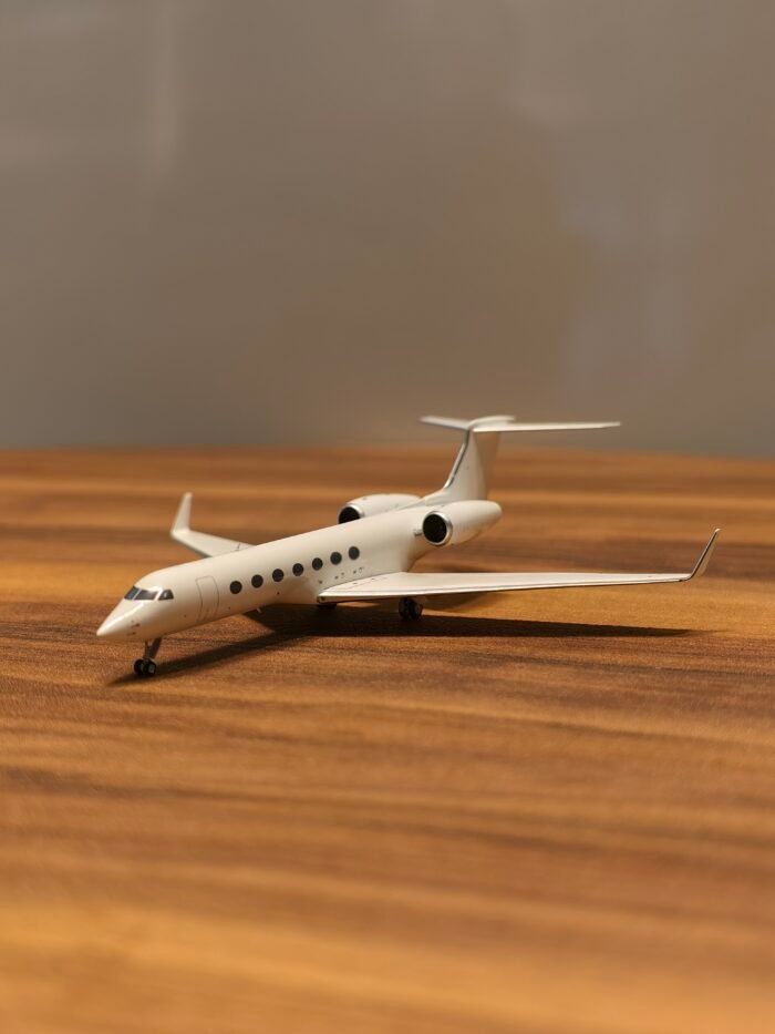 GulfStream G550 (White) 1:200