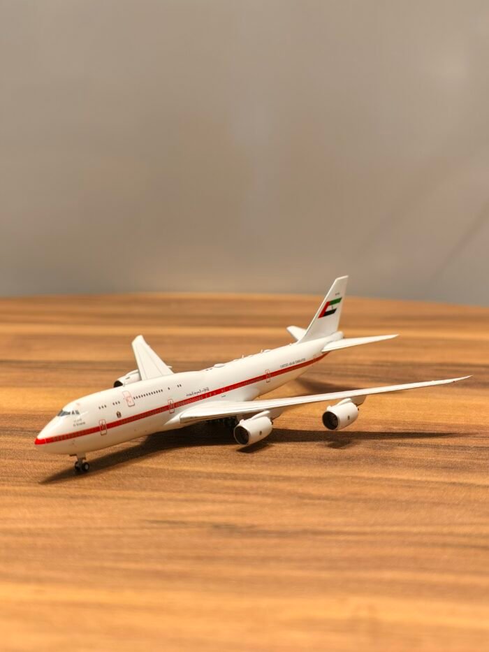United Arab Emirates Boing 747-8(BBJ) Scale 1/400