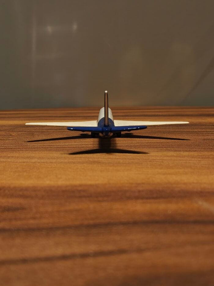 GULF TRAVELLER (Blue White)  1:200 - Image 2