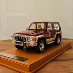 Nissan Patrol 1994 Dark Red Gold A 1:18