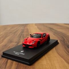 Ferrari F12tdf 1:64 Red