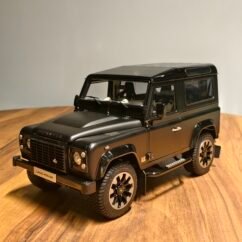 Land Rover Defender 90 Works V8 70th Edition  (Matte Black) 1:18