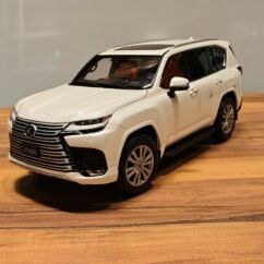 Lexus LX600 White 1:18