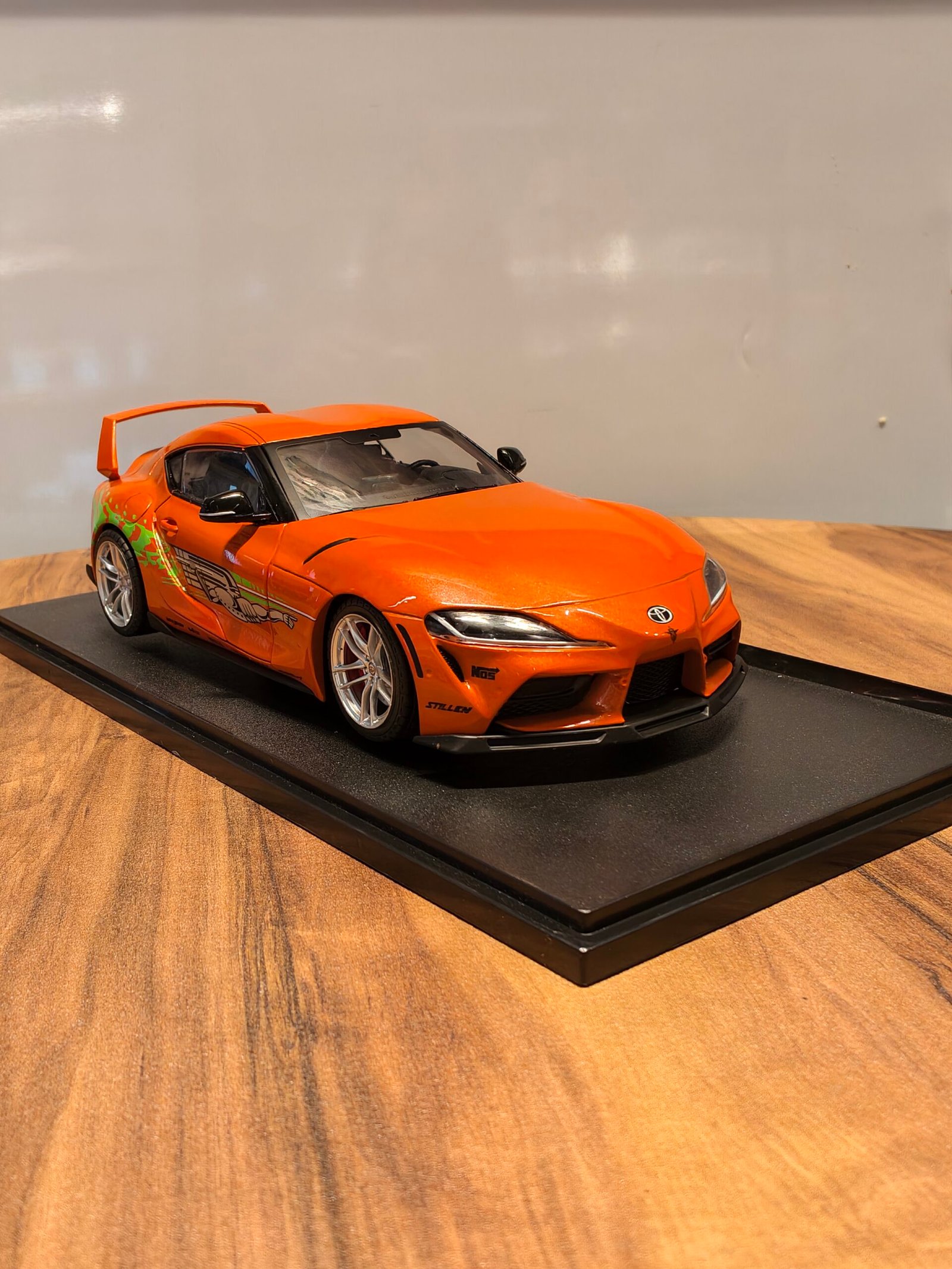 Toyota GR Supra Orange 1:18 - Image 4