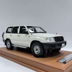 Toyota Land Cruiser G 1998 1:18 White