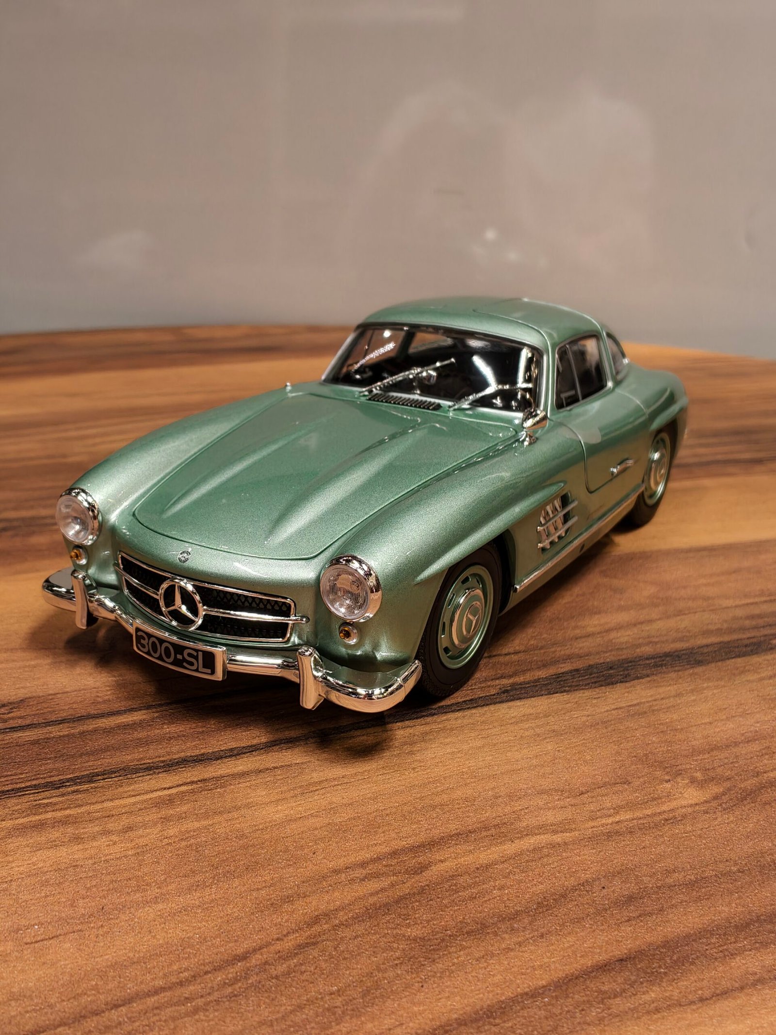 Mercedes-Benz 300 SL Coupe diecast model